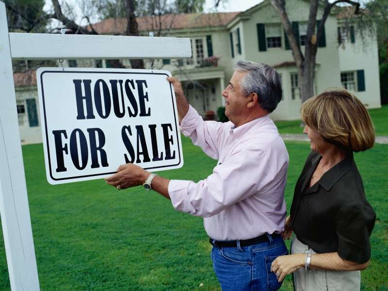 Selling a house with a mortgage